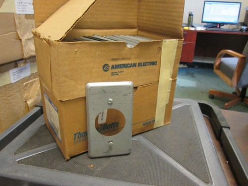 Receptacle cover for outlet - receptacle,