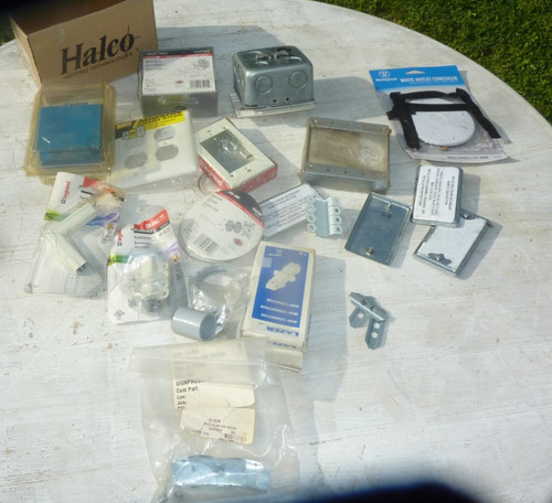 Assorted lot hardware - lot, of